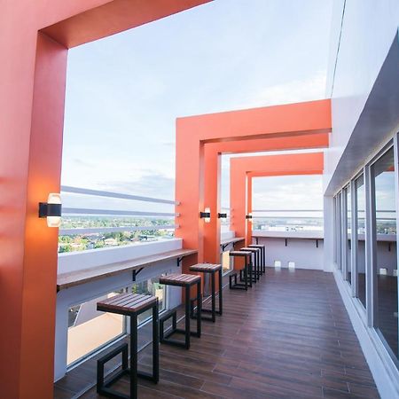 La Maja Rica Hotel Tarlac City Exterior foto