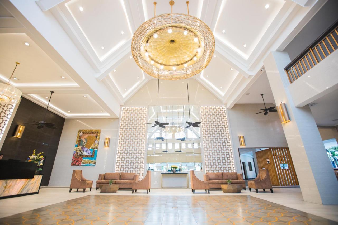La Maja Rica Hotel Tarlac City Exterior foto